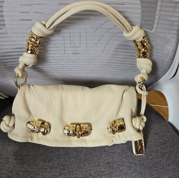 Michael Kors NWOT RARE Shoulder Bag!! - Picture 1 of 11